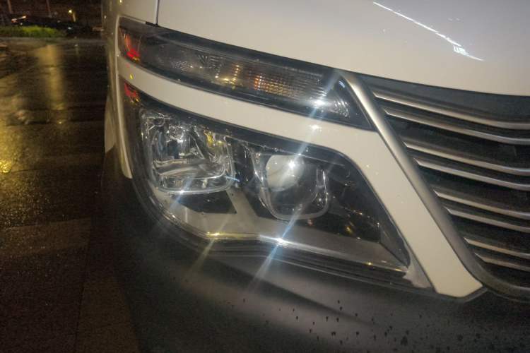 Used FORTHING Lingzhi 2020 M5 1.6L Practical Model Right Front Headlight