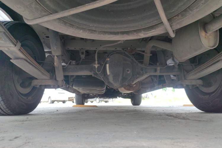 Used FORTHING Lingzhi 2020 M5L 1.6L Utility Model Chassis Rear