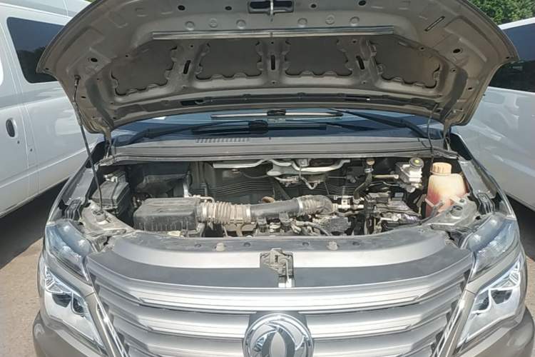 Used FORTHING Lingzhi 2020 M5L 1.6L Base Model 9 Seats Engine Bay