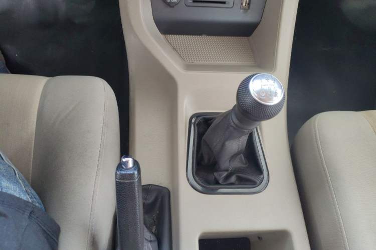 Used FORTHING Lingzhi 2020 M5L 1.6L Utility Model Gear Lever