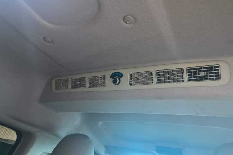 Used FORTHING Lingzhi 2020 M5L 1.6L Luxury 7-Seater Headliner