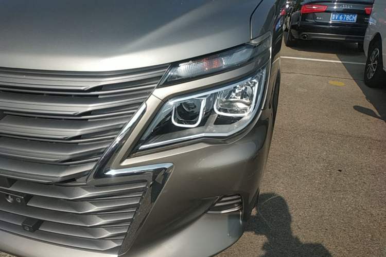 Used FORTHING Lingzhi 2020 M5L 1.6L Base Model 9 Seats Left Front Headlight