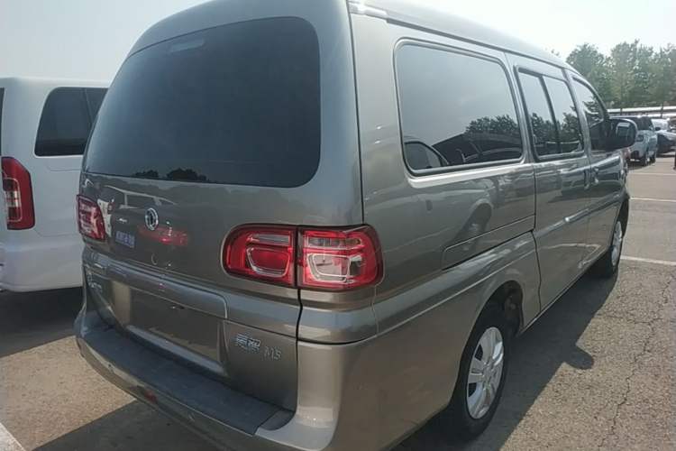 Used FORTHING Lingzhi 2020 M5L 1.6L Base Model 9 Seats Rear Right 45 Deg