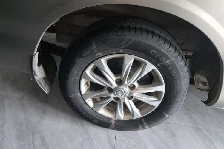 Used FORTHING Lingzhi 2020 M5L 1.6L Luxury 7-Seater Right Rear Wheel Hub