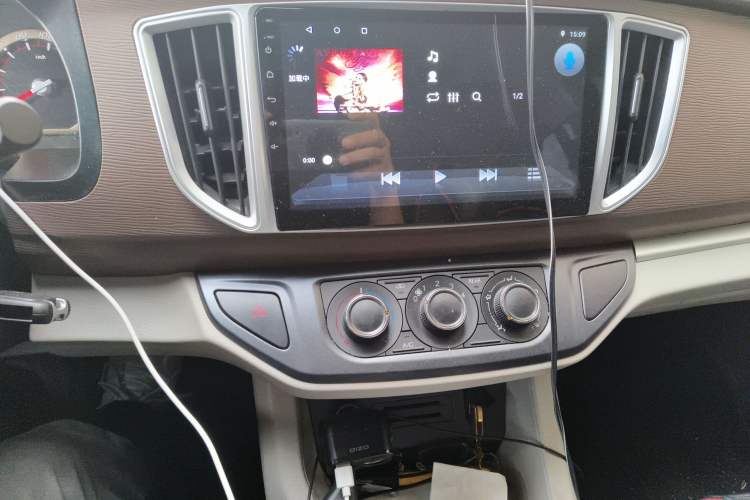 Used FORTHING Lingzhi 2021 M5L 2.0L Utility Model Audio And AC Panel