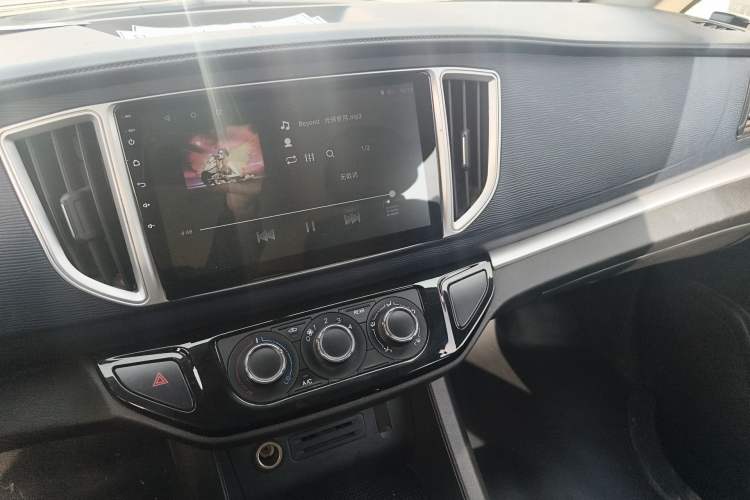 Used FORTHING Lingzhi 2021 M5L 2.0L Utility Model Audio And AC Panel