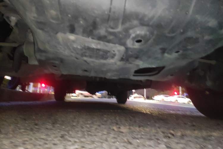 Used FORTHING Lingzhi 2021 M5L 2.0L Utility Model Chassis Front