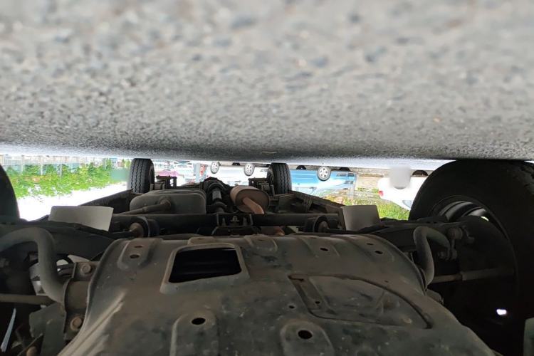Used FORTHING Lingzhi 2021 M5L 2.0L Utility Model Chassis Front