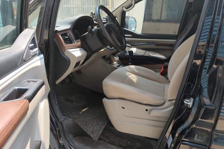 Used FORTHING Lingzhi 2021 M5L 2.0L Utility Model Driver Seat