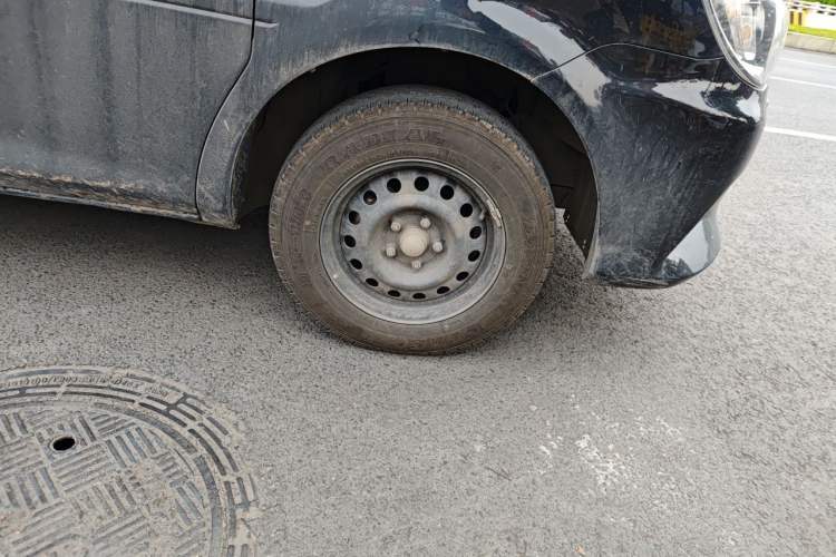 Used FORTHING Lingzhi 2021 M5L 2.0L Utility Model Right Front Wheel Hub