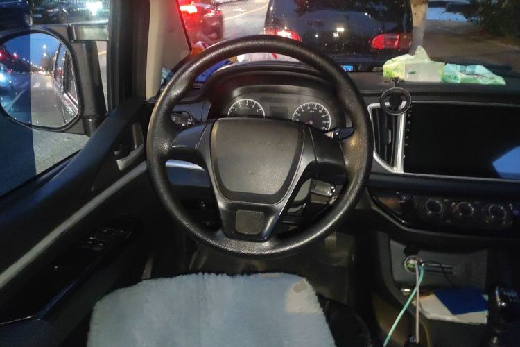 Used FORTHING Lingzhi 2021 M5L 2.0L Utility Model Steering Wheel