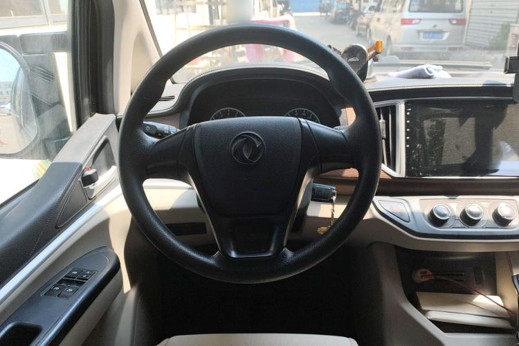Used FORTHING Lingzhi 2021 M5L 2.0L Utility Model Steering Wheel