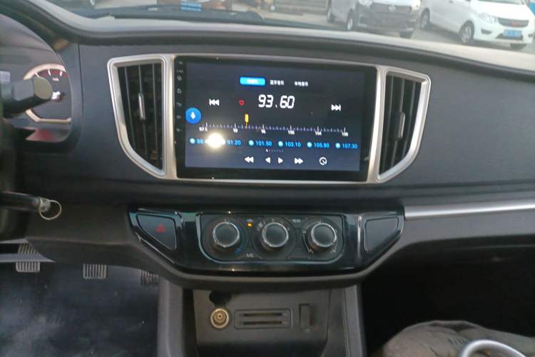 Used FORTHING Lingzhi 2021 M5L 2.0L Utility Model Audio And AC Panel