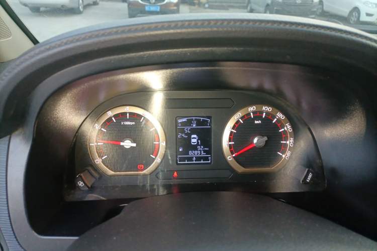 Used FORTHING Lingzhi 2021 M5L 2.0L Utility Model Instrument Cluster