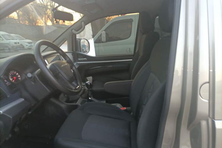 Used FORTHING Lingzhi 2021 M5L 2.0L Utility Model Left Front Seat