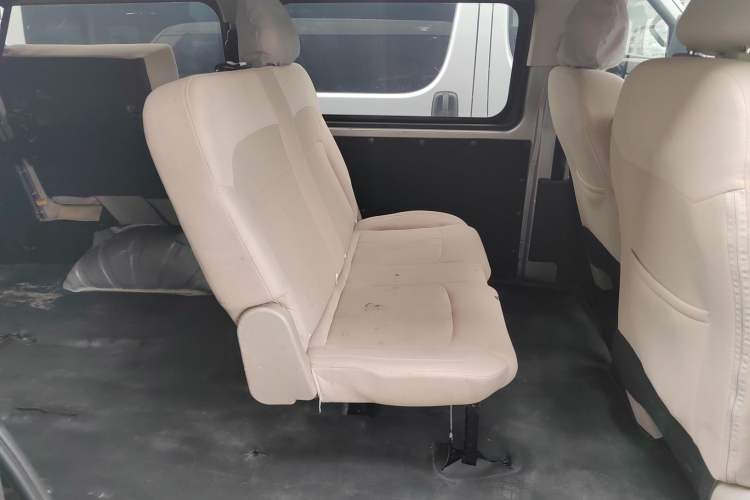 Used FORTHING Lingzhi 2021 M5L 2.0L Utility Model Left Rear Seat