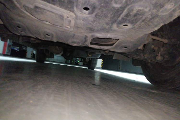 Used FORTHING Lingzhi 2021 M5L 2.0L Utility Model Chassis Front