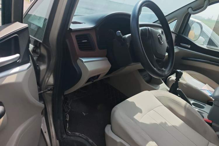 Used FORTHING Lingzhi 2021 M5L 2.0L Utility Model Driver Seat