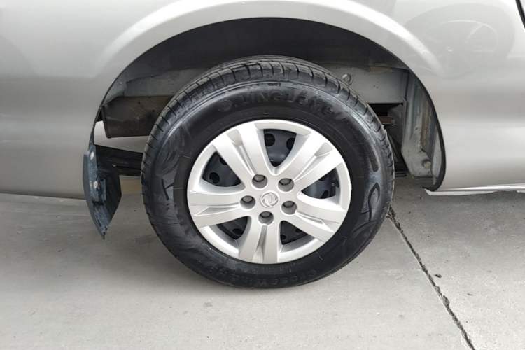 Used FORTHING Lingzhi 2021 M5L 2.0L Utility Model Exterior 5