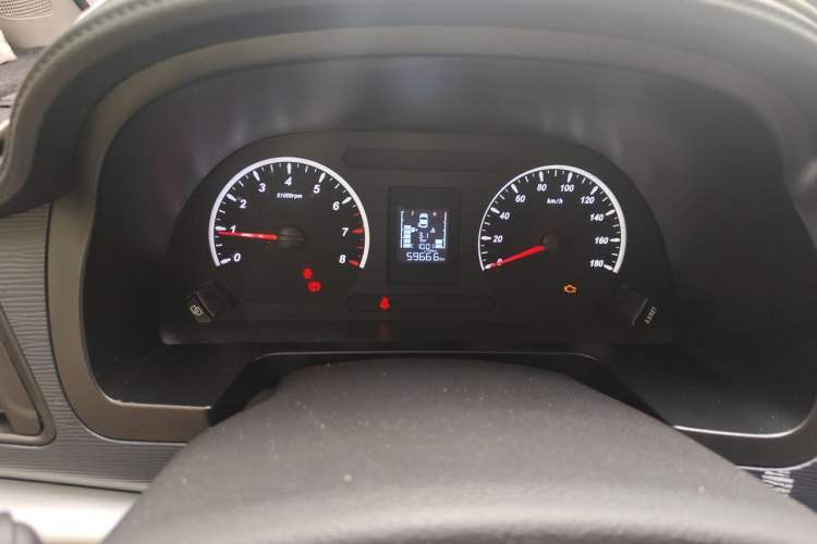 Used FORTHING Lingzhi 2021 M5L 2.0L Utility Model Instrument Cluster