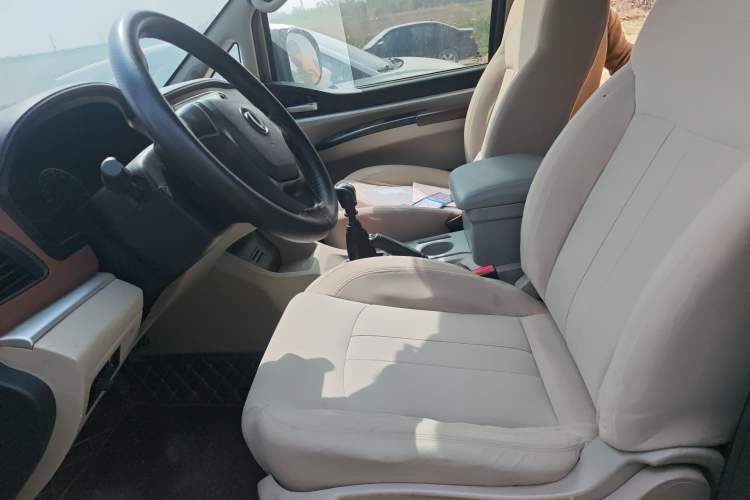 Used FORTHING Lingzhi 2021 M5L 2.0L Utility Model Left Front Seat