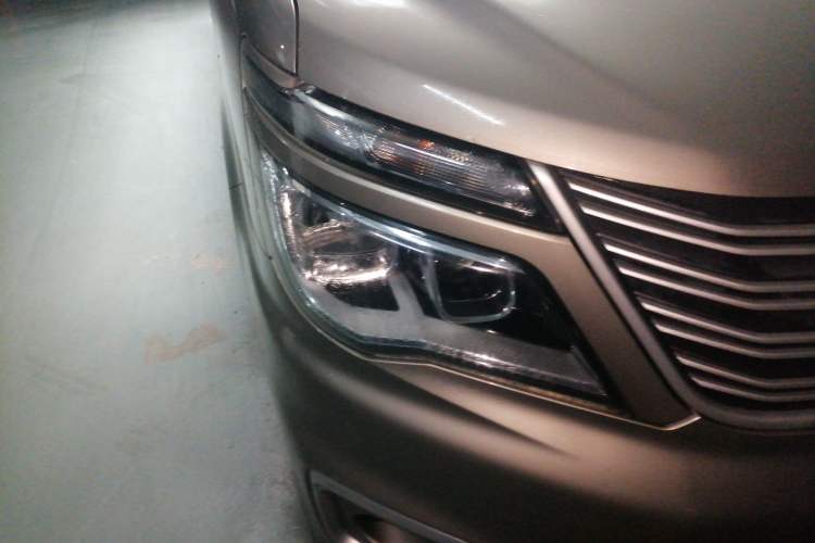 Used FORTHING Lingzhi 2021 M5L 2.0L Utility Model Right Front Headlight