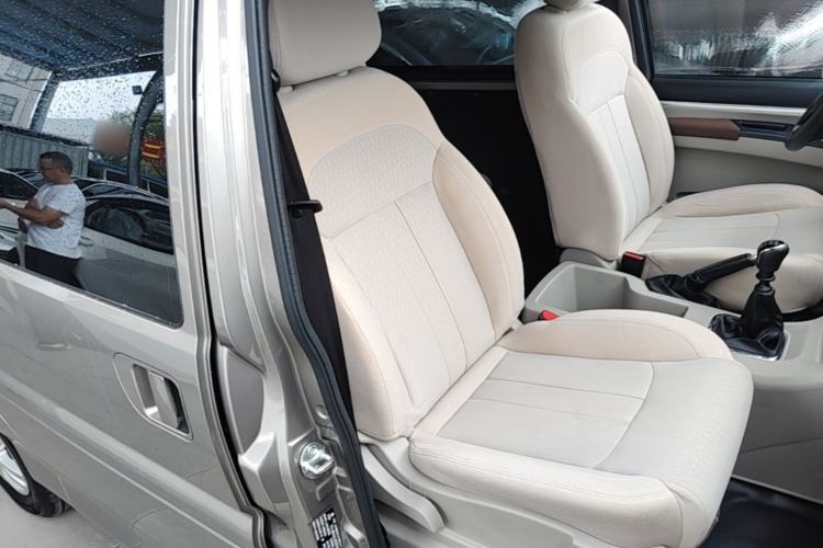 Used FORTHING Lingzhi 2021 M5L 2.0L Utility Model Right Front Seat