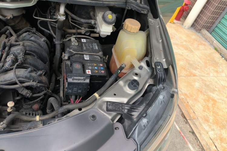 Used FORTHING Lingzhi 2021 M5L 2.0L Utility Model Engine Bay Left