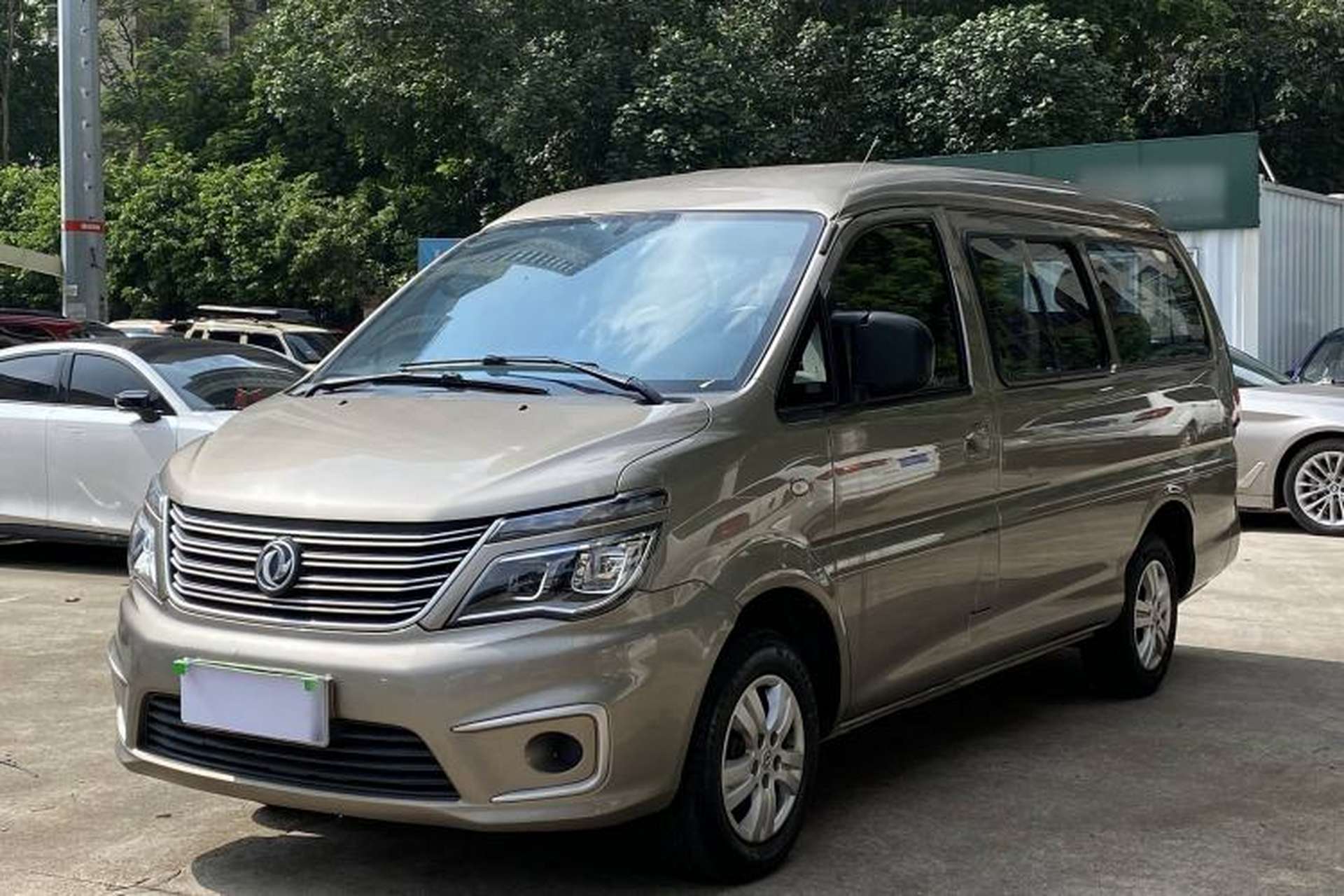Used FORTHING Lingzhi 2021 M5L 2.0L Utility Model Front Left 45 Deg