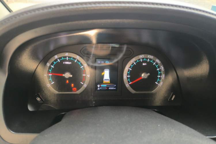 Used FORTHING Lingzhi 2021 M5L 2.0L Utility Model Instrument Cluster