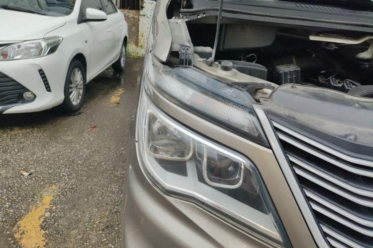Used FORTHING Lingzhi 2021 M5L 2.0L Utility Model Right Front Headlight