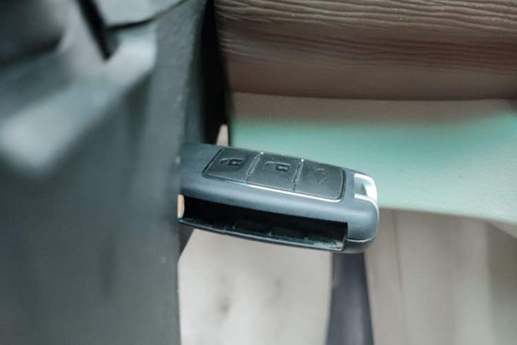 Used FORTHING Lingzhi 2021 M5L 2.0L Utility Model Vehicle Key