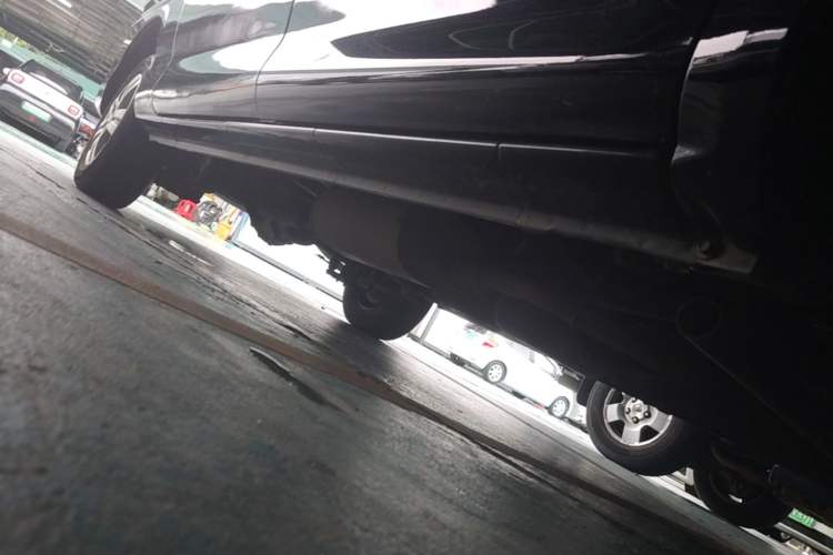 Used FORTHING Lingzhi 2022 Striving Version M5L 1.6L Base Model 7 Seats Chassis Front Right