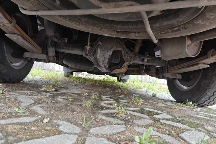Used FORTHING Lingzhi 2022 Striving Version M5L 1.6L Luxury 7-Seater Chassis Rear
