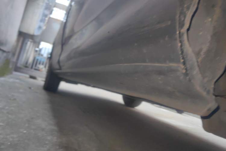 Used FORTHING Lingzhi 2022 M5L 1.6L Utility Model 7 Seats Chassis Rear Left