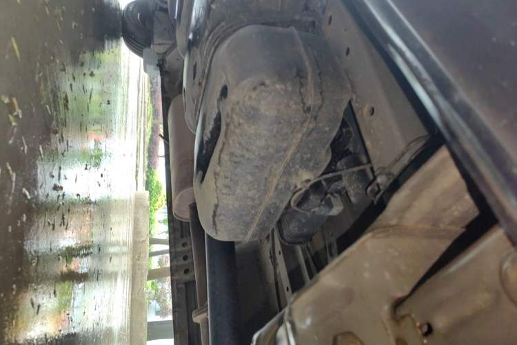 Used FORTHING Lingzhi 2022 Striving Version M5L 1.6L Base Model 9-Seater Chassis Rear Left