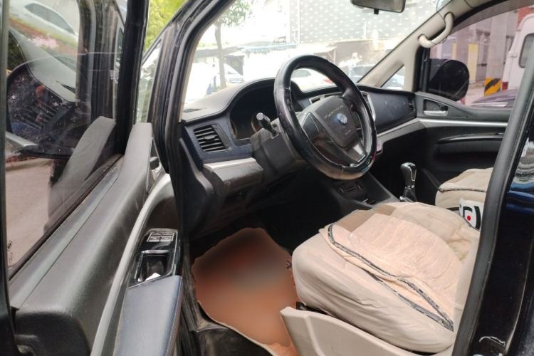 Used FORTHING Lingzhi 2022 M5L 1.6L Utility Model 7 Seats Driver Seat