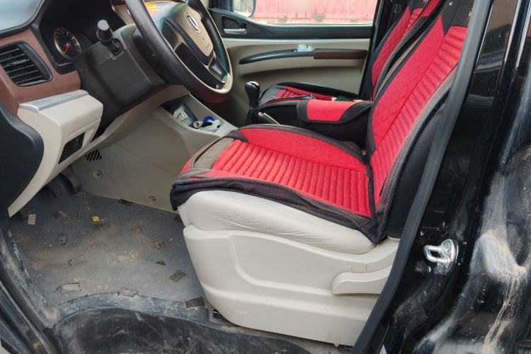 Used FORTHING Lingzhi 2022 Striving Version M5L 1.6L Base Model 7 Seats Driver Seat