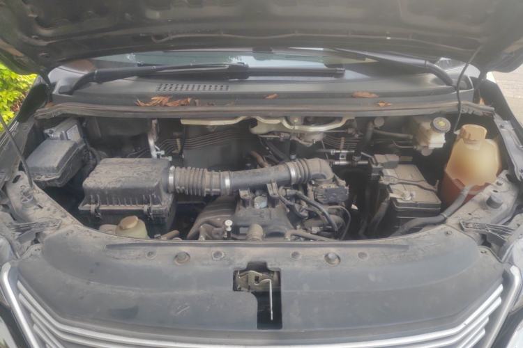Used FORTHING Lingzhi 2022 M5L 1.6L Utility Model 7 Seats Engine Bay