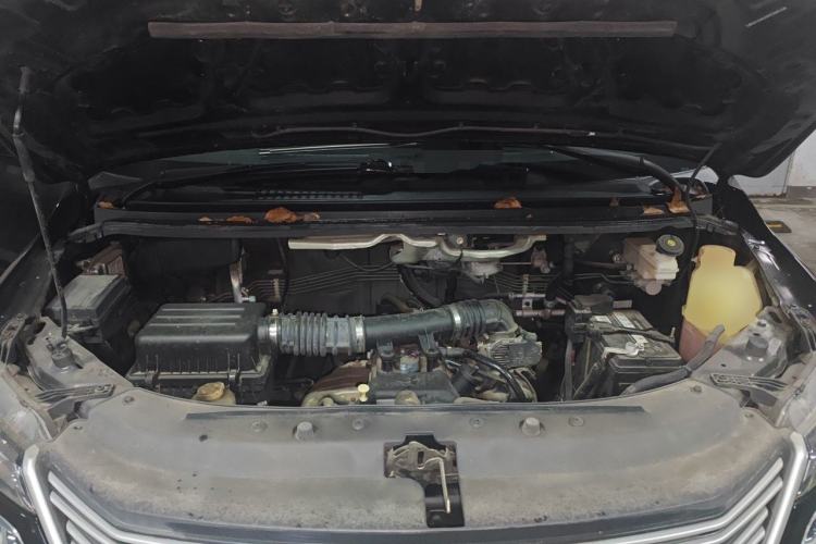 Used FORTHING Lingzhi 2022 M5L 1.6L Utility Model 7 Seats Engine Bay