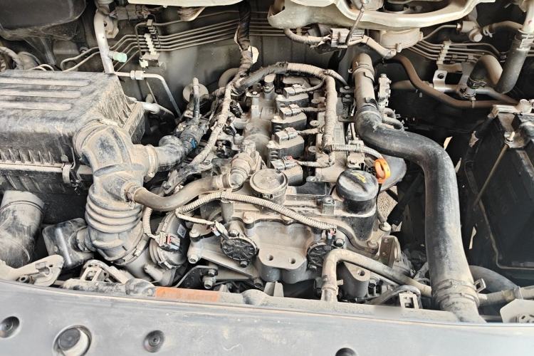 Used FORTHING Lingzhi 2022 M5 1.6L Practical 7-Seater Engine Bay