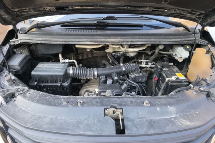 Used FORTHING Lingzhi 2022 Entry-Level M5 1.6L Luxury Version 7 Seats Engine Bay