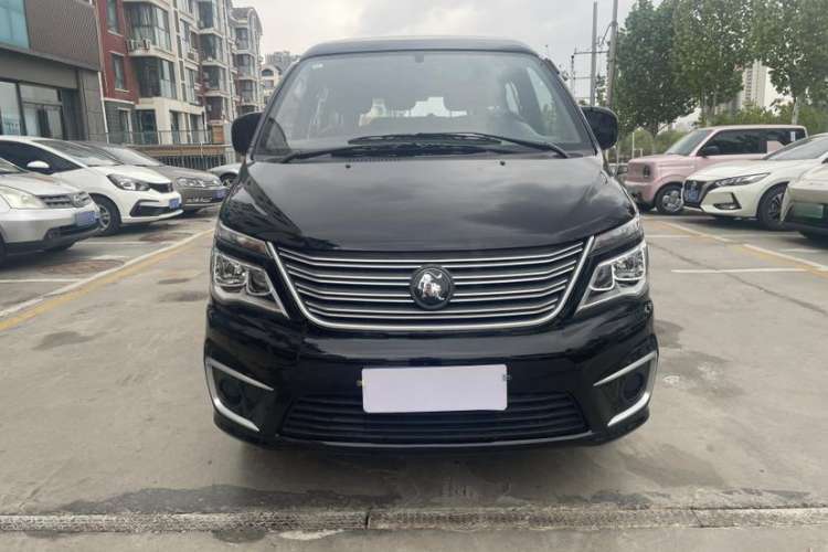Used FORTHING Lingzhi 2022 M5L 1.6L Utility Model 7 Seats Exterior 1