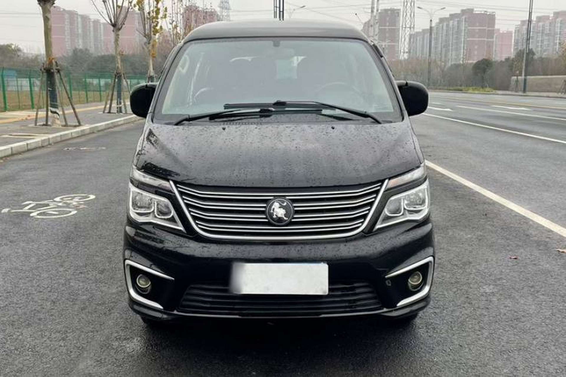Used FORTHING Lingzhi 2022 M5 1.6L Practical 7-Seater Exterior 1