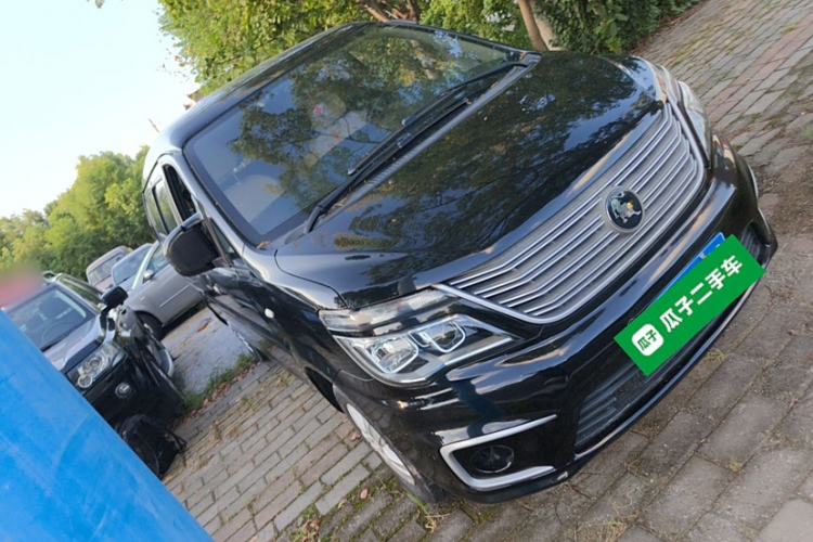 Used FORTHING Lingzhi 2022 M5L 1.6L Utility Model 7 Seats Exterior 2
