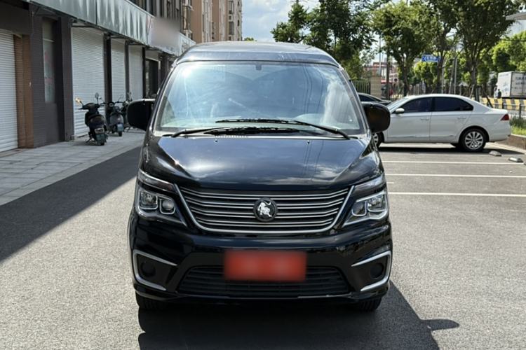 Used FORTHING Lingzhi 2022 M5L 1.6L Utility Model 7 Seats Exterior 2