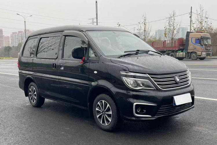 Used FORTHING Lingzhi 2022 M5 1.6L Practical 7-Seater Exterior 2