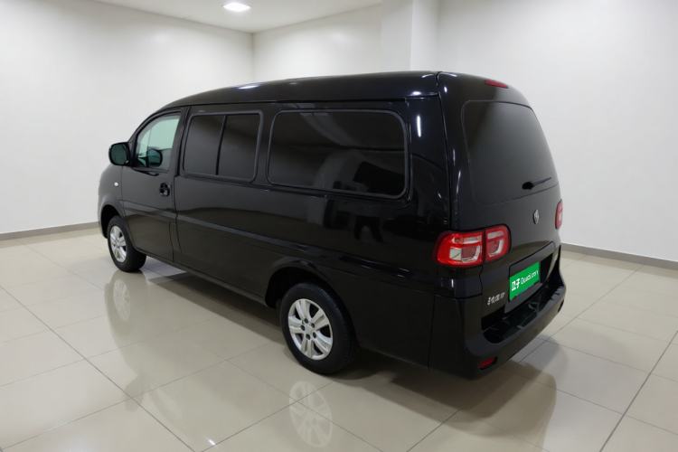 Used FORTHING Lingzhi 2022 M5L 1.6L Utility Model 7 Seats Exterior 3