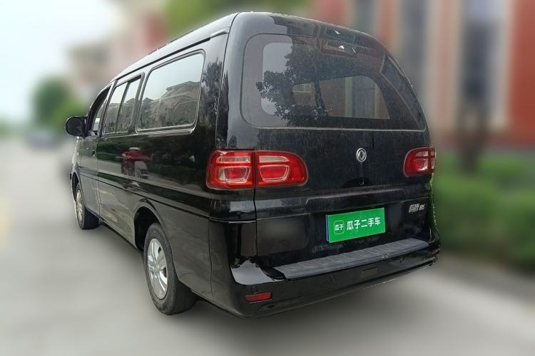 Used FORTHING Lingzhi 2022 M5L 1.6L Utility Model 7 Seats Exterior 3