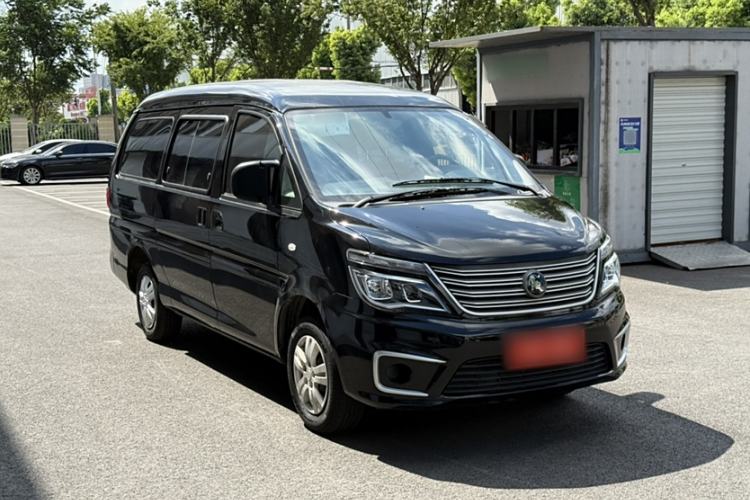 Used FORTHING Lingzhi 2022 M5L 1.6L Utility Model 7 Seats Exterior 4